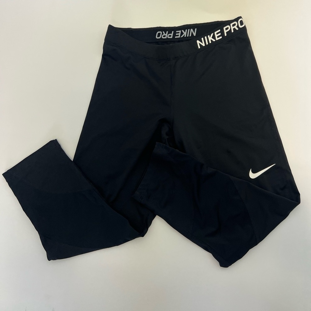 Black mid calf Nike pro leggings size large